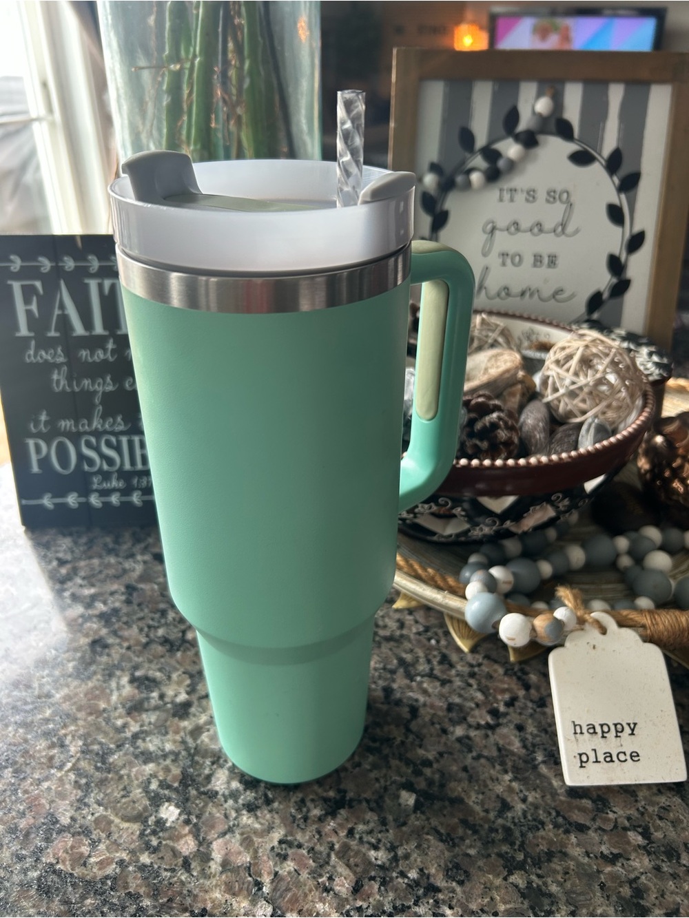 ✨ Insulated Mint Green Travel Tumbler with Handle